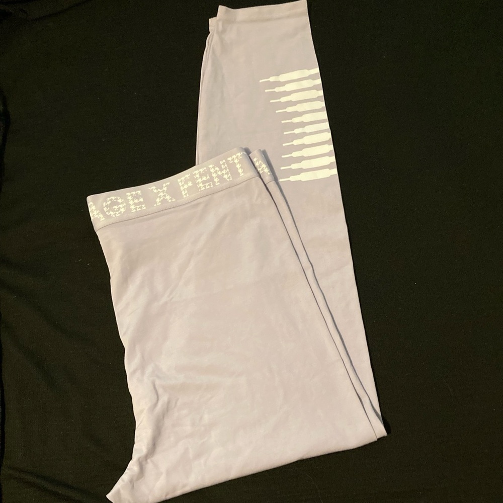 savage  x fenty lilac leggings NWOT - Picture 2 of 3